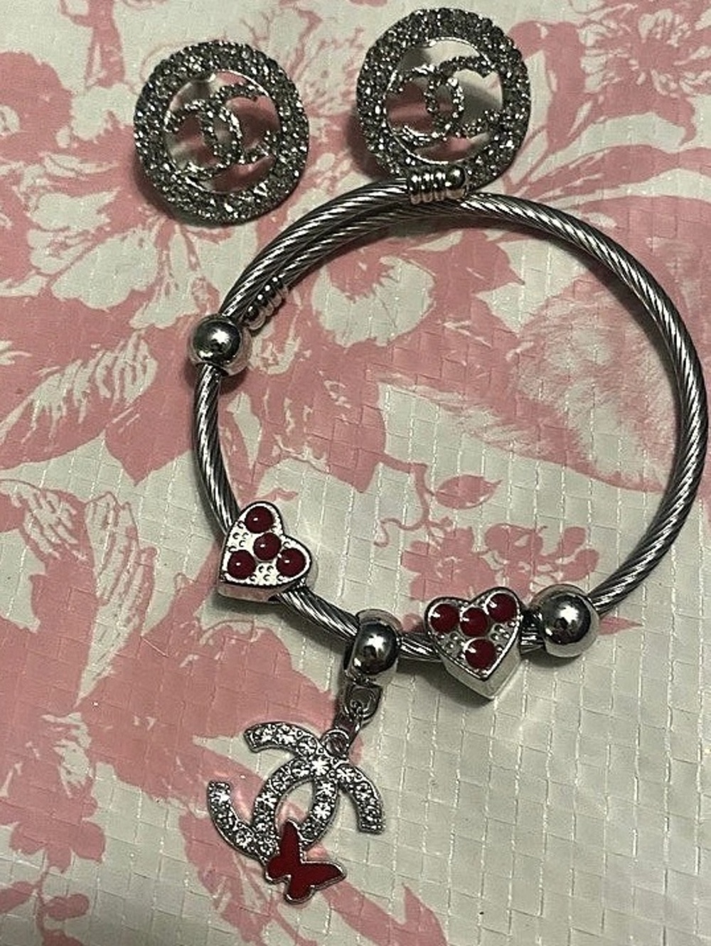 Fashion C Silver & Red Charm Bracelet and Earrings Set
